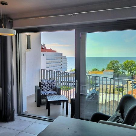 Apartament Wakacyjny Horyzont - Parking Gratis Miedzyzdroje Exterior foto